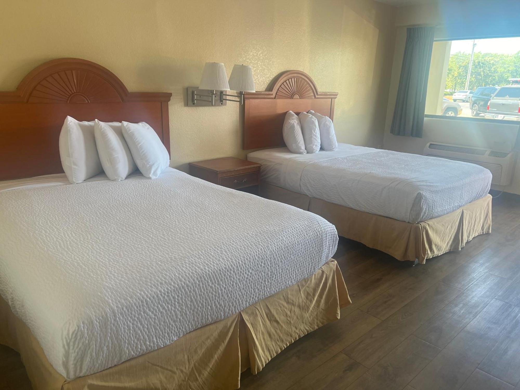 Hole Inn The Wall Hotel - Fort Walton Beach - Sunset Plaza - Nearby Beaches & Hurlburt Ngoại thất bức ảnh