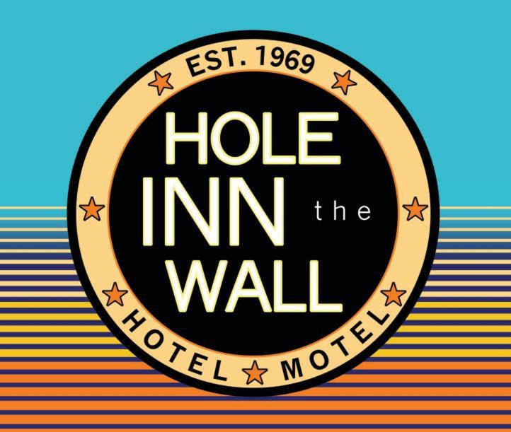 Hole Inn The Wall Hotel - Fort Walton Beach - Sunset Plaza - Nearby Beaches & Hurlburt Ngoại thất bức ảnh